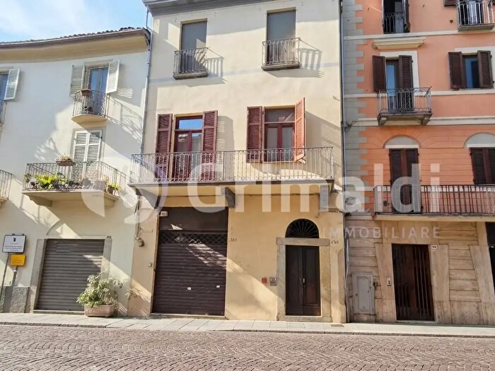 Appartamento trilocale in vendita in Corso Libertà, Vercelli