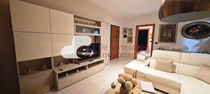 Appartamento trilocale in vendita in Via Angelo Postiglione, Bari