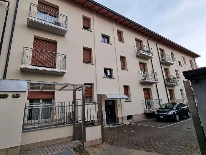 Appartamento bilocale in affitto in Via Filzi, Carugate
