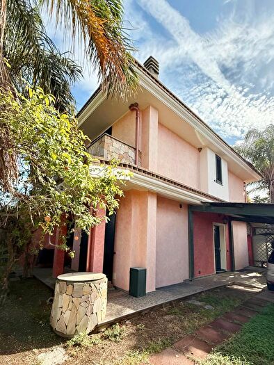 Casa con 5 locali in vendita in Villaspeciosa