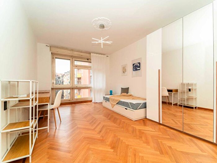 Appartamento trilocale in affitto in Via Evangelista Torricelli, Crocetta, Torino