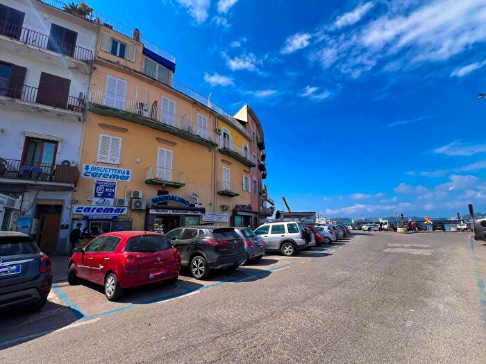 Appartamento bilocale in affitto in Via dellEmporio, Porto, Pozzuoli