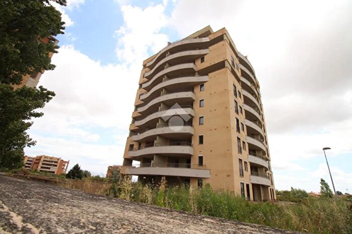 Appartamento bilocale in vendita in Via Enrico De Nicola, Pomezia