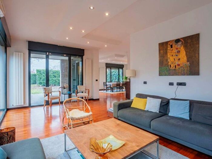 Casa con 6 locali in affitto in Botteghino Pilastrello, Parma