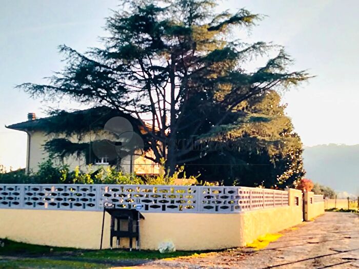 Casa con 7 locali in vendita in Viale Aprile Snc, Ameglia