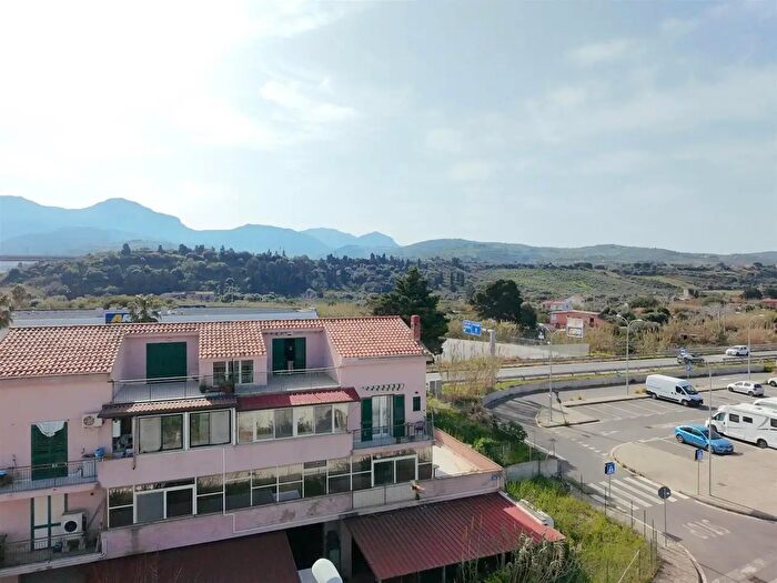 Appartamento quadrilocale in vendita in Contrada Piana Romana, Lascari