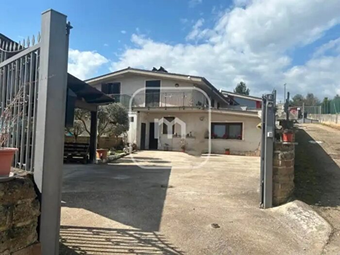 Casa con 6 locali in vendita in Via Pie' Dortona, Artena