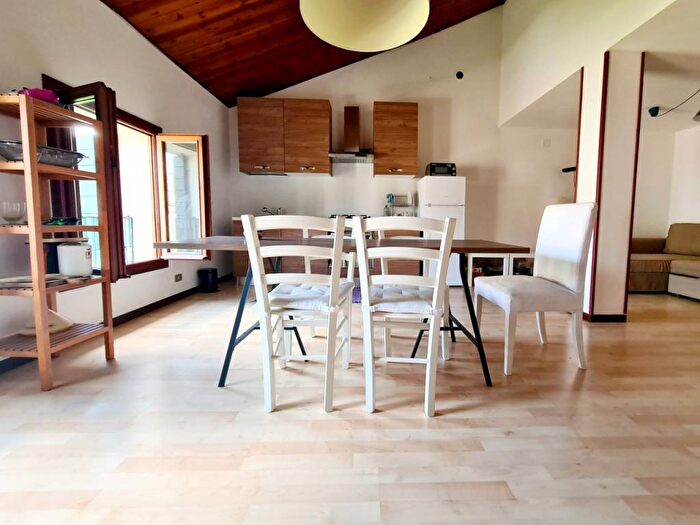 Appartamento bilocale in affitto in VIA SANTANTONIO, Centro Storico, Este