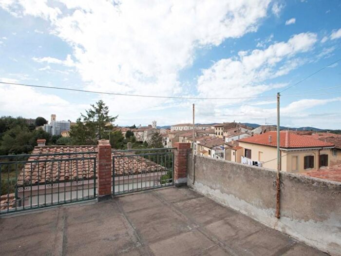 Casa con 6 locali in vendita in Corso Repubblica, Centro, Fauglia