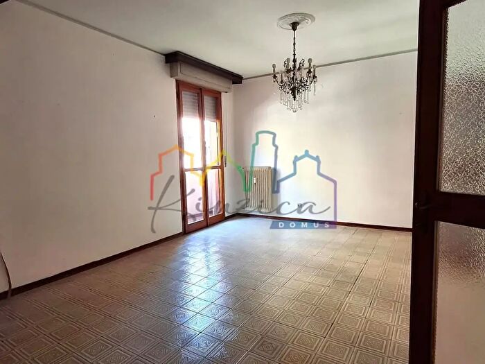 Appartamento con 6 locali in vendita in Pisa