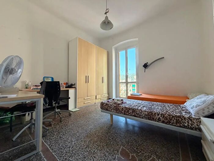 Appartamento con 7 locali in affitto in Via San Martino, Genova