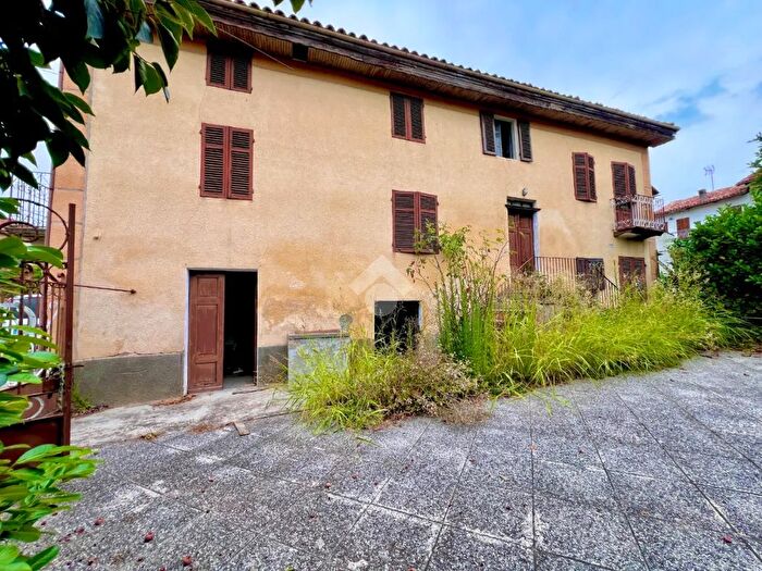 Casa quadrilocale in vendita in Via Valleversa, Montiglio Monferrato