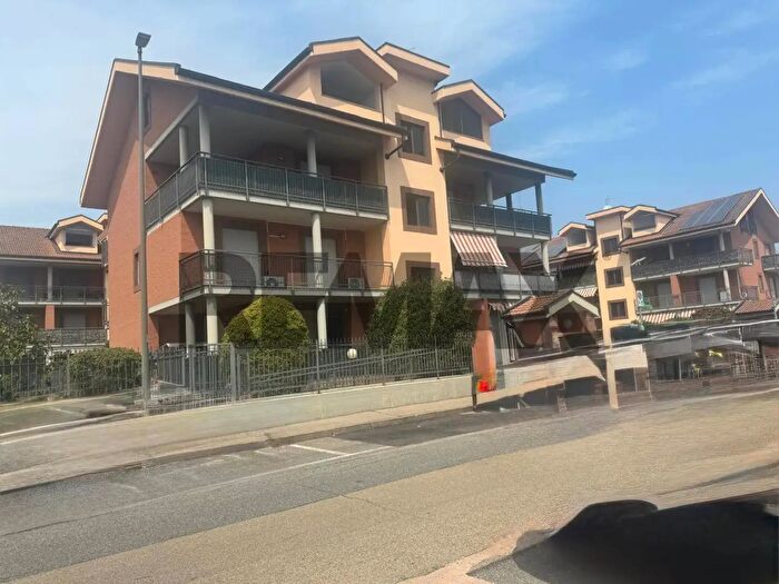 Appartamento quadrilocale in vendita in Via Rossini Bis, Beinasco