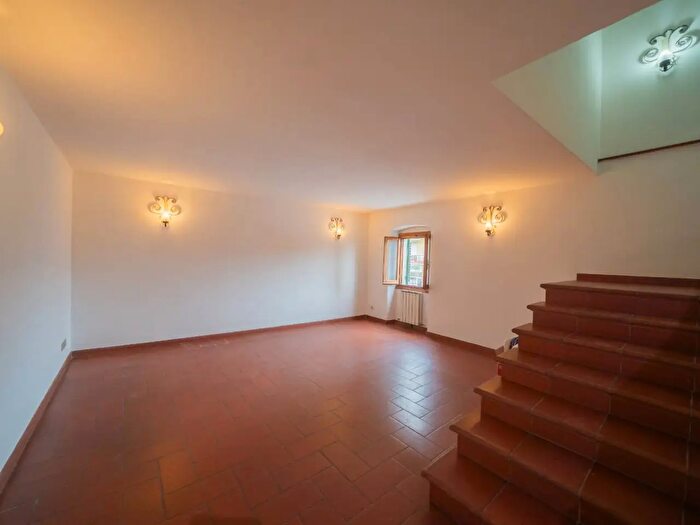 Casa quadrilocale in vendita in Via Roma, Figline e Incisa Valdarno