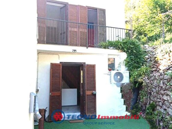 Casa quadrilocale in vendita in Via Martin Vincenzo, Rivara