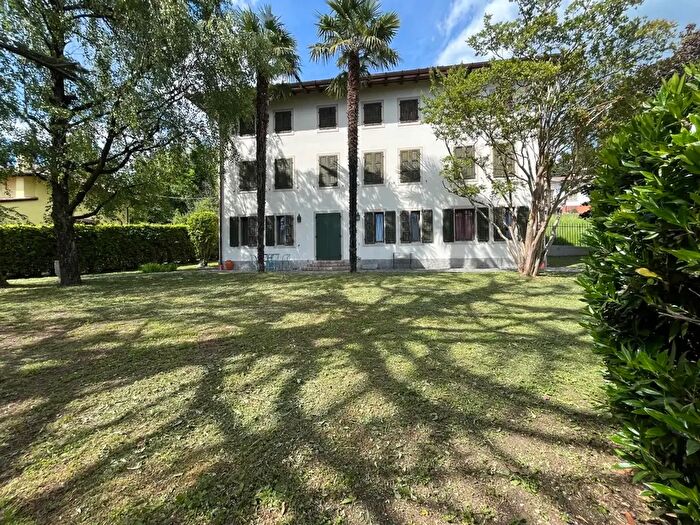 Casa con 6 locali in vendita in Via del Parco, Tarcento