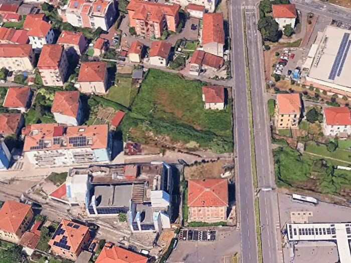 Appartamento trilocale in vendita in Via Carducci, La Spezia