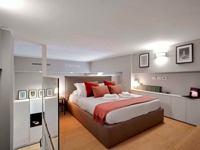 Appartamento bilocale in affitto in Via Aleardo Aleardi, Paolo Sarpi, Milano