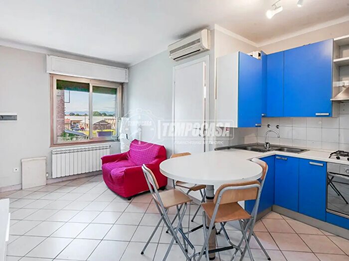 Appartamento bilocale in vendita in Via Cavour, Novate Milanese