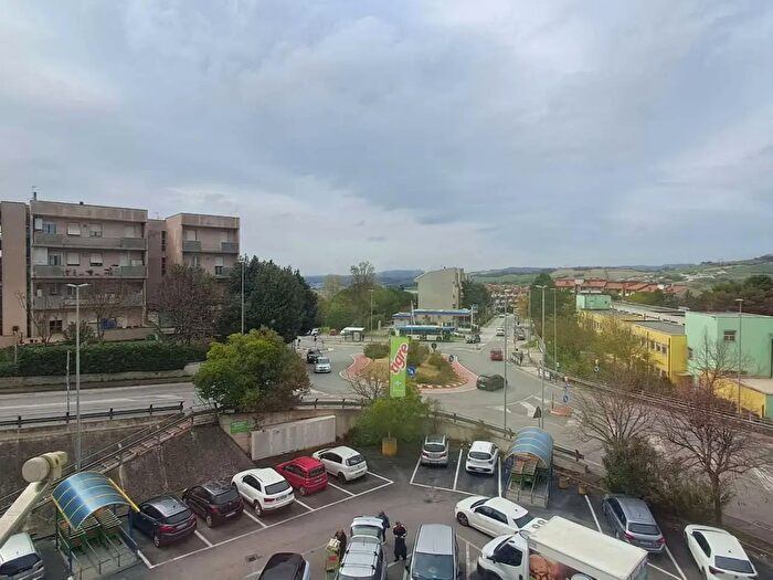 Appartamento bilocale in vendita in Via Brecce Bianche, Ancona