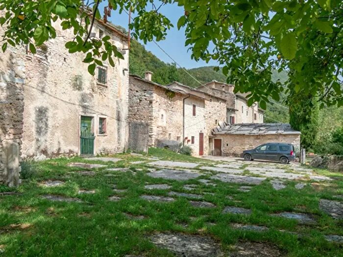 Casa trilocale in vendita in Località Sengiarossa, Fumane