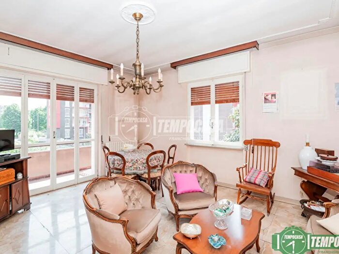 Appartamento trilocale in vendita in Via Cavour d, San Giuliano Milanese