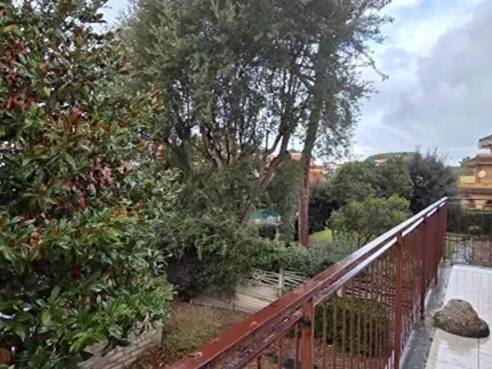 Appartamento trilocale in vendita in Via del Tridente, Anzio