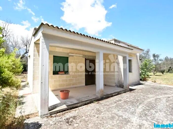 Casa quadrilocale in vendita in Oria