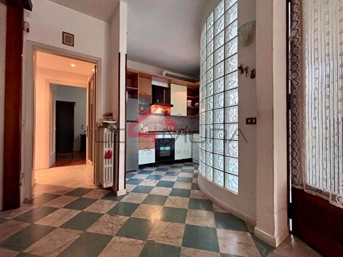Casa con 12 locali in vendita in Gazzo Veronese
