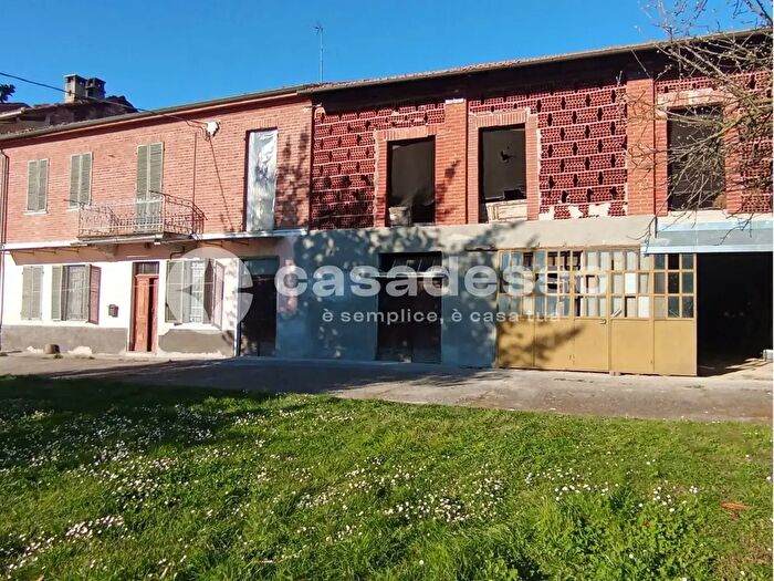 Casa con 5 locali in vendita in Albarengo Alto, Montiglio Monferrato