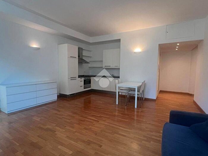 Appartamento monolocale in affitto in Via Valsugana, Ripamonti Fondazione Prada, Milano