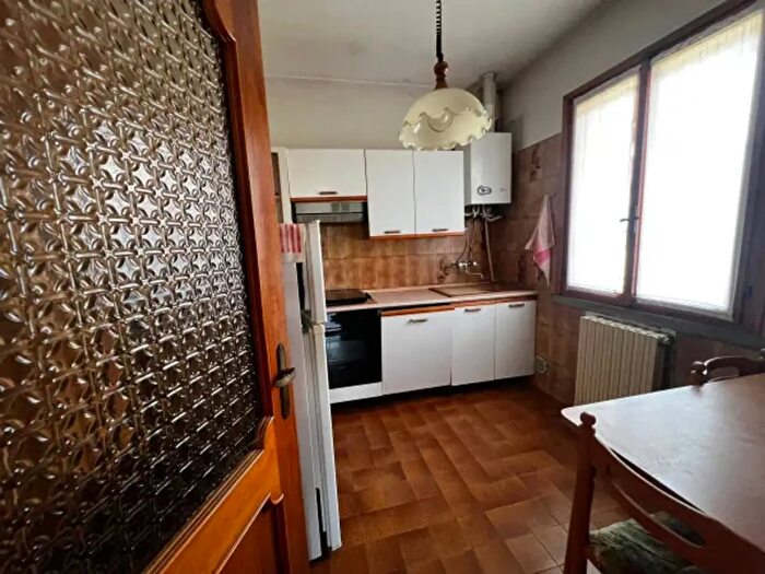 Casa con 6 locali in vendita in Serramazzoni