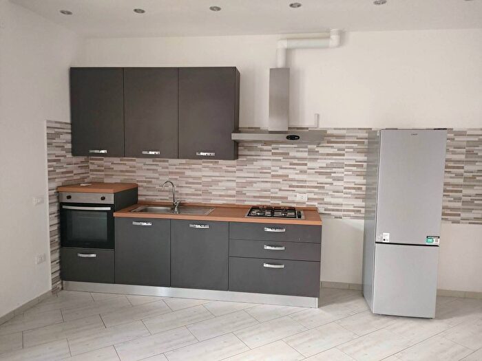 Appartamento trilocale in affitto in Centro, Albaredo dAdige