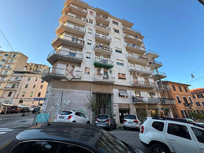 Appartamento quadrilocale in affitto in Via Piave Cosenza, Cosenza