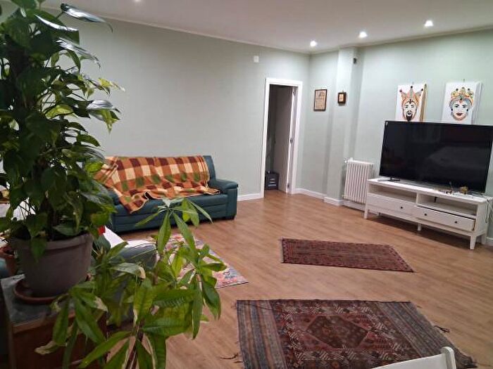 Appartamento quadrilocale in affitto in Via Adolfo Holm, Palermo