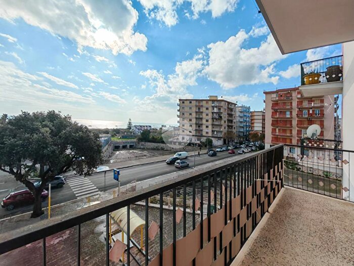 Appartamento trilocale in vendita in Via Giuseppe di Vittorio, Manfredonia