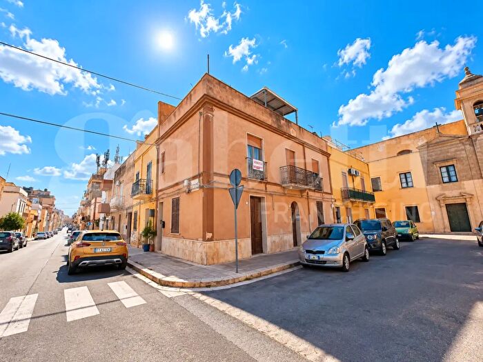 Casa con 6 locali in vendita in Via San Francesco, Paceco