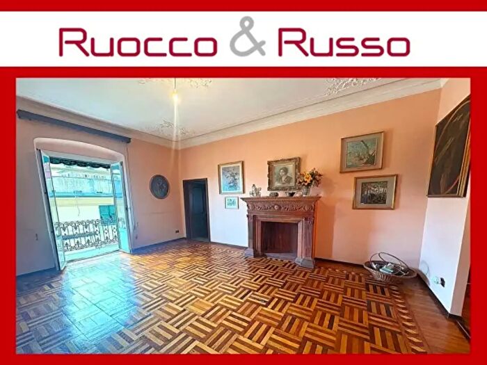Appartamento quadrilocale in vendita in Via Giovanni Battista Lanata, Genova