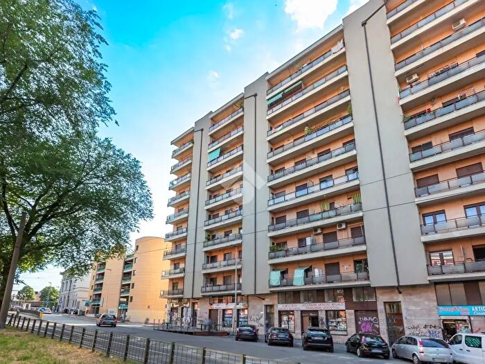 Appartamento trilocale in vendita in Corso XI Febbraio, Torino