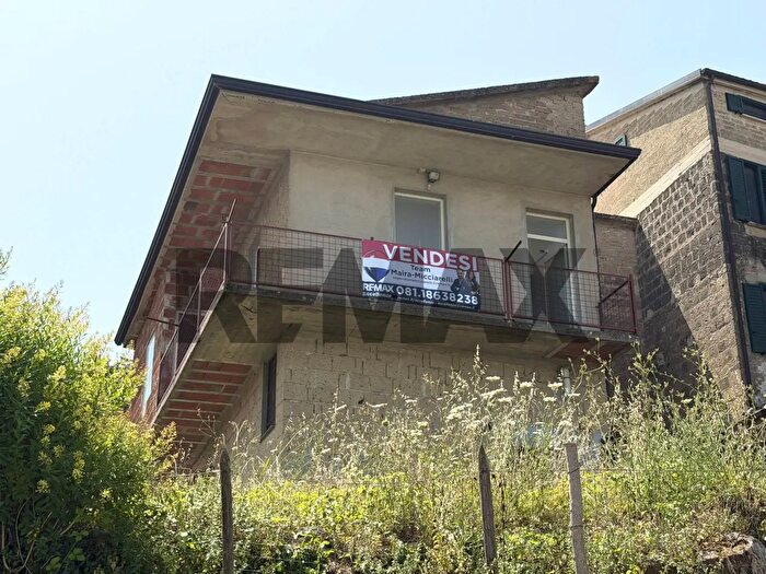 Casa monolocale in vendita in Vico Rovagnari, Caiazzo