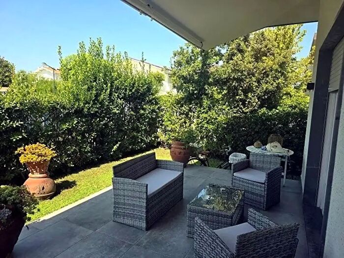 Casa con 5 locali in vendita in Forte Dei Marmi