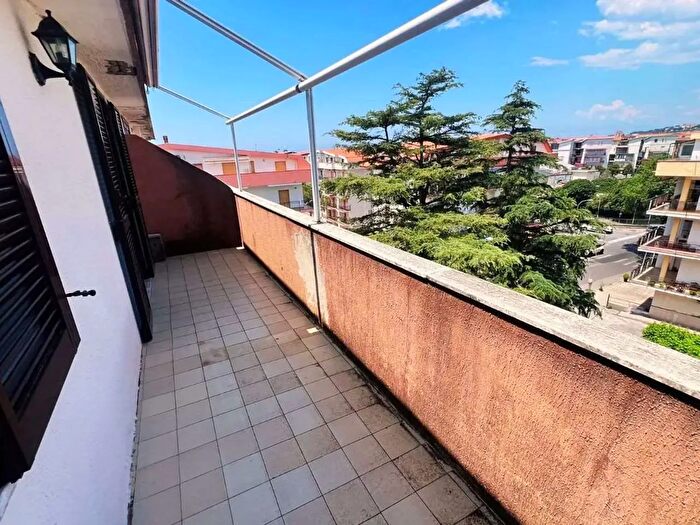 Appartamento quadrilocale in vendita in Via del Mulino, Scalea