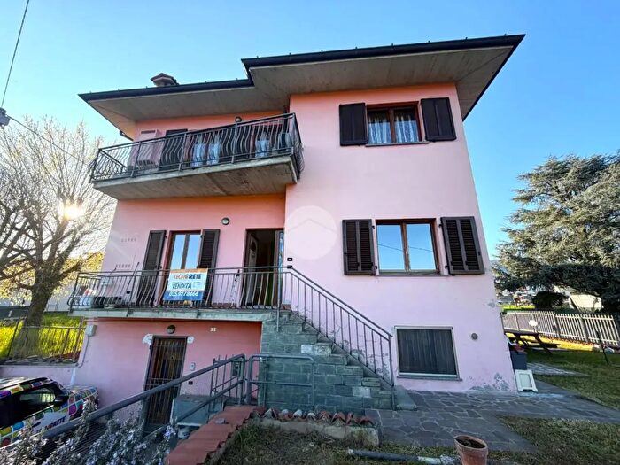 Appartamento trilocale in vendita in Via G Verdi, Trescore Balneario