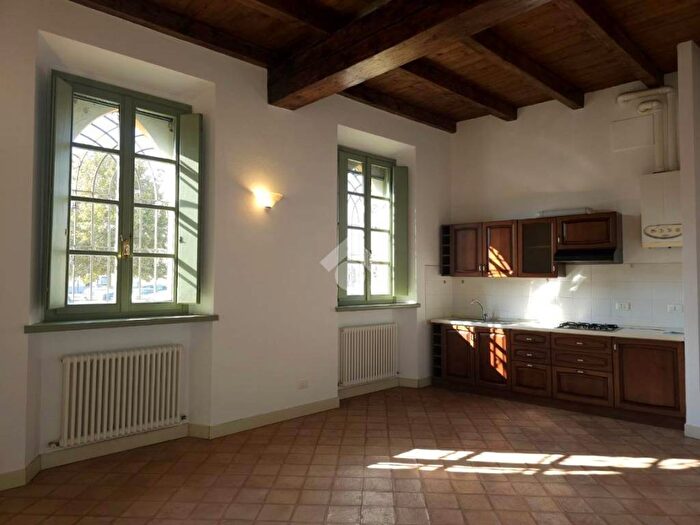 Appartamento trilocale in affitto in Centro, Goito