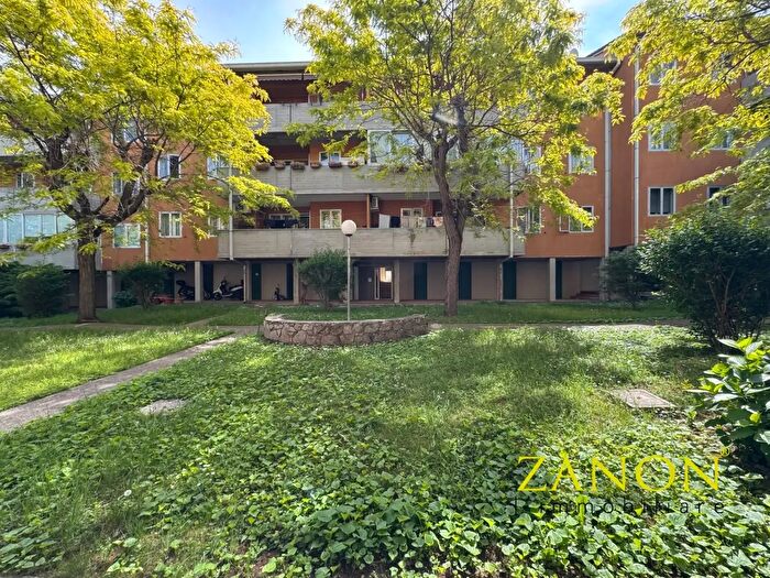 Appartamento con 6 locali in vendita in Opicina Via del Biancospino, Trieste