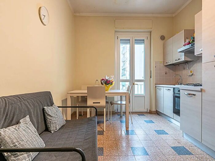 Appartamento bilocale in vendita in Via Buenos Aires, Torino