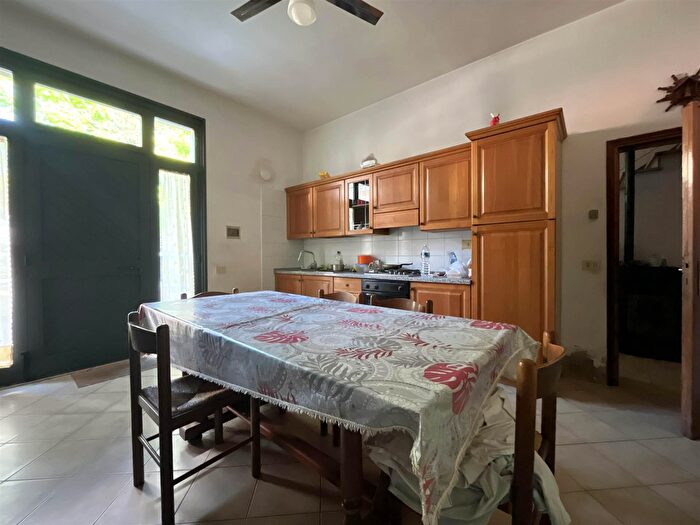 Casa con 5 locali in vendita in Empoli