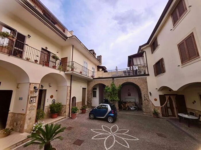 Appartamento trilocale in vendita in Via Villa, Succivo