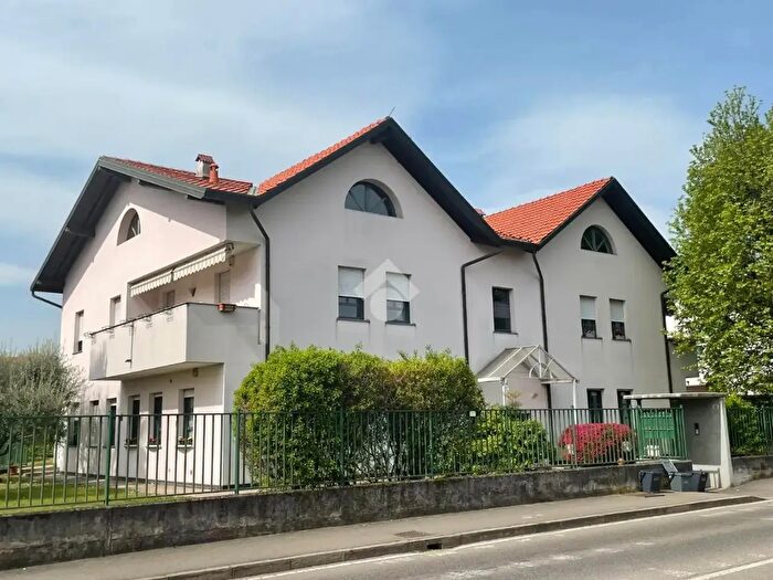 Appartamento bilocale in vendita in Via Gramsci, Cardano Al Campo