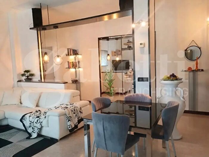 Appartamento trilocale in vendita in Sottomarina Via Marco Polo, Chioggia